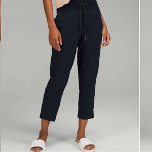Lululemon Dance Studio Mid-Rise Crop 25